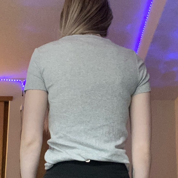 amazon essentials basic tee - Picture 2 of 4